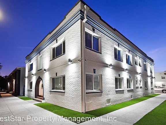 2nd image of 320 W 8th St #11017426