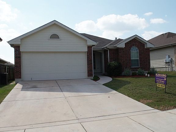 2nd image of 3917 Wensledale Dr