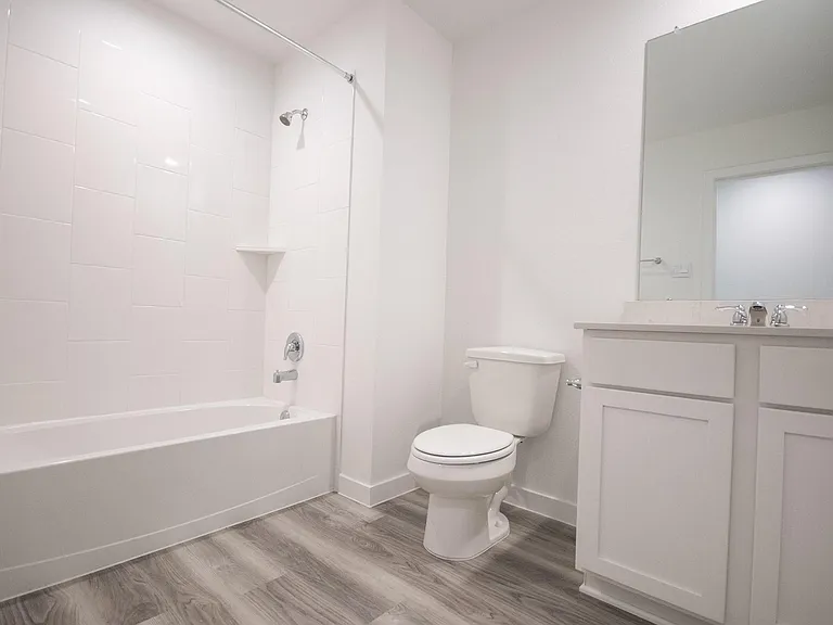 10217 Berkeley Springs Trl — Photo 15