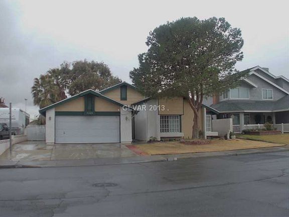 2nd image of 7119 N Mountain Moss Dr