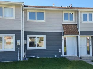 98 N 97th Ave, Grande Cache, AB T0E 0Y0