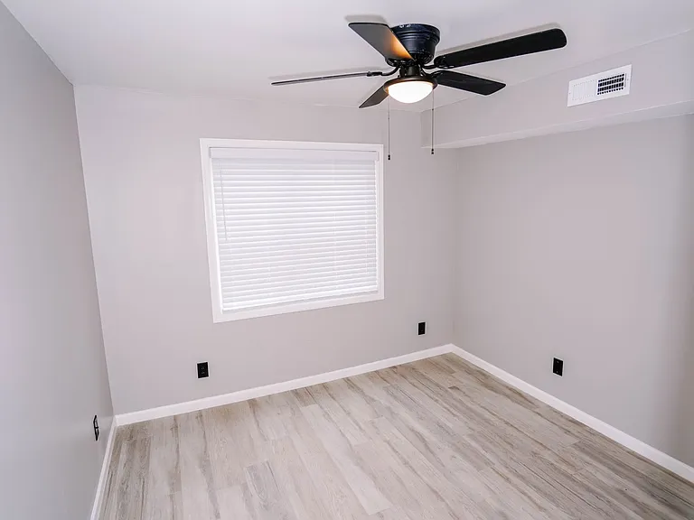 9018 Mahogany Row SE — Photo 13