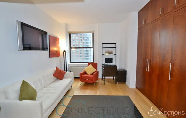 Rented by City Connections Realty | media 30