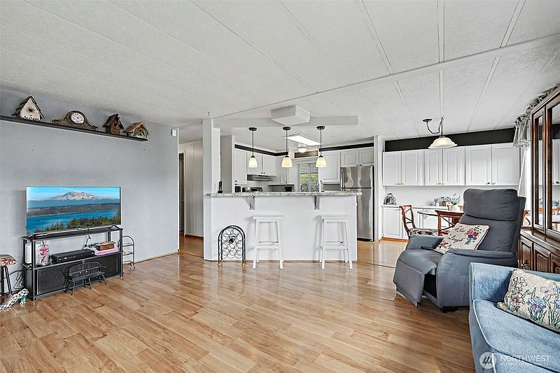 4th image of 11436 SE 208th Street #131