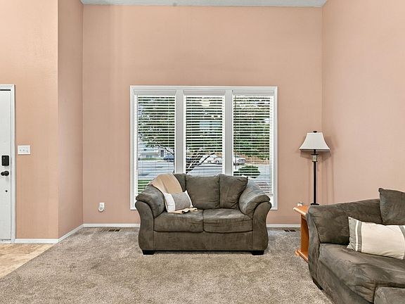 5th image of 3610 N Ferrall St