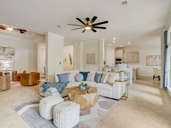 1819 Candle Light Ct, Sugar Land, TX 77498