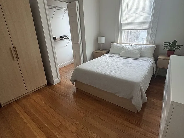 280 Lexington St #2 — Photo 5