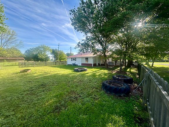5th image of 3143 Old Marion Rd