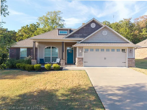 732 Live Oak Dr, Greenwood, AR 72936