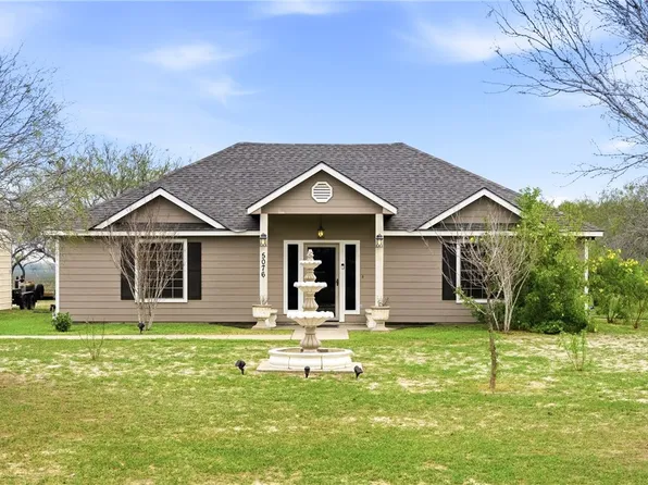 5076 Wildwood Ln, Robstown, TX 78380