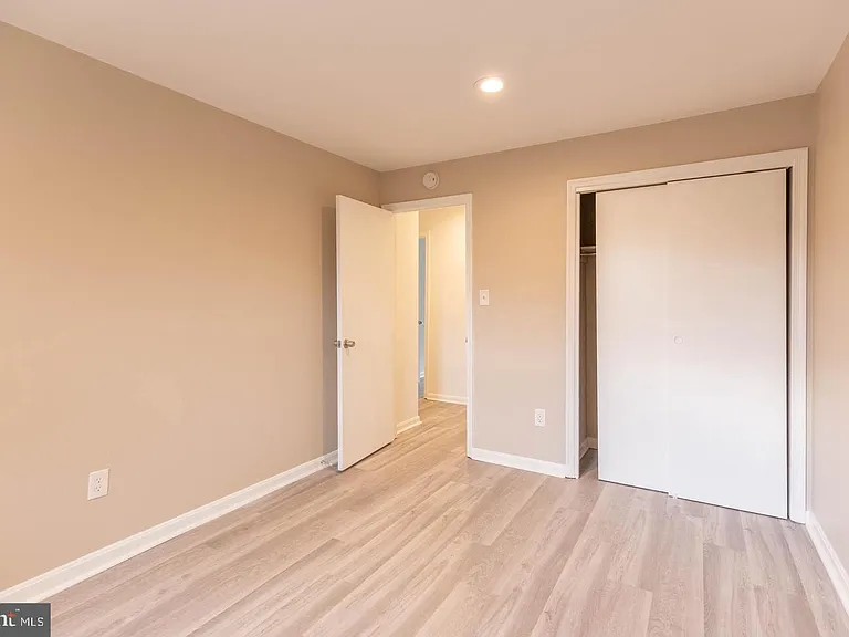 9311 Marycrest St — Photo 21