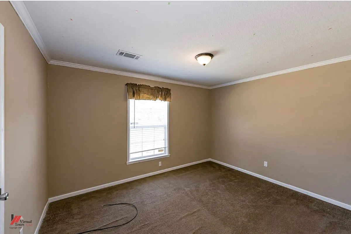 Building Photo - 571 Seven Pines Rd