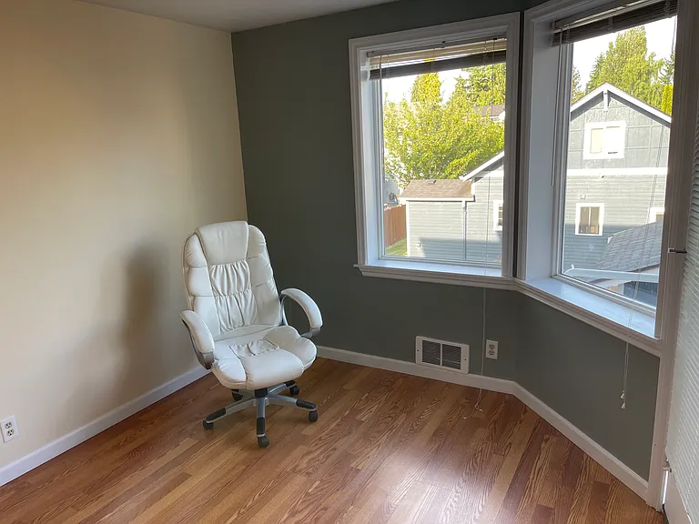 8710 Many NW #5 — Photo 3