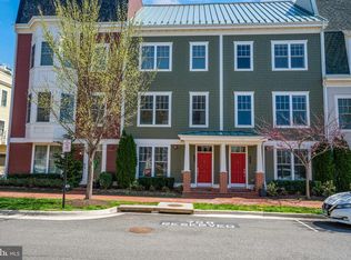 1313 Van Valkenburgh Ln, Alexandria, VA 22301