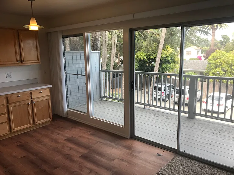 1423 Harbor View Dr #10 — Photo 12