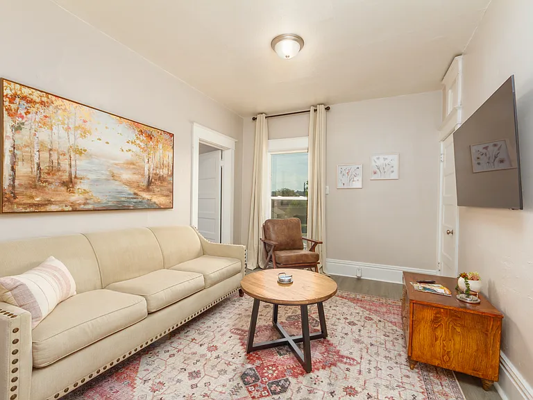 2219 W Broadway Ave #4 — Photo 22