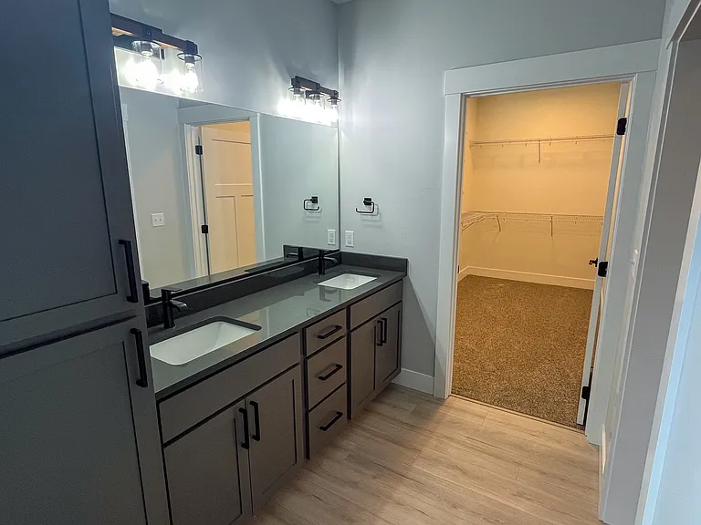 1304 W Dairy Farm Ln — Photo 20
