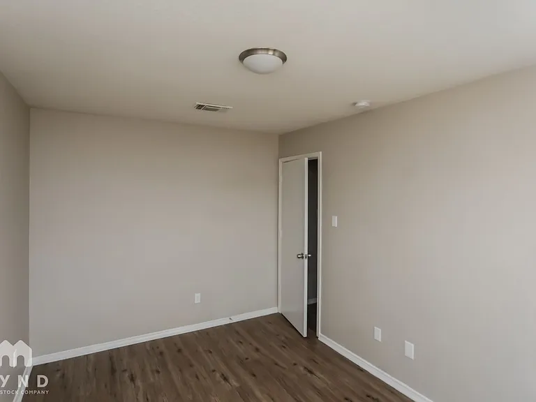 4725 Orchard Ridge Dr — Photo 11