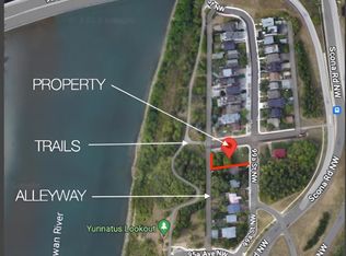 9556 99a St NW, Edmonton, AB