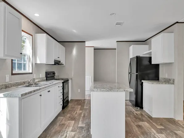 174 Gregory Dean Ln, Defuniak Springs, FL 32433