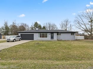 41920 Marold Dr, Sterling Heights, MI 48314