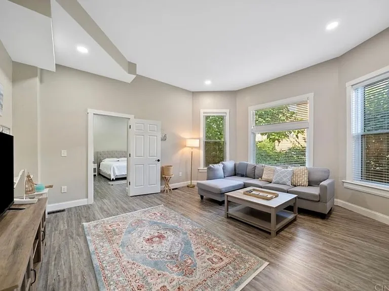 5261 Waltella Pl — Photo 4