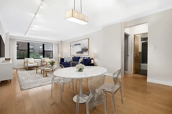 Rented by Compass | media 2