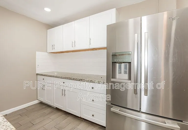 100 W Gary Dr #C — Photo 6