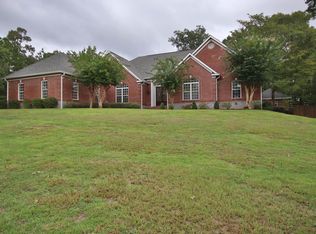 220 Oakmont Dr, Meridian, MS 39305