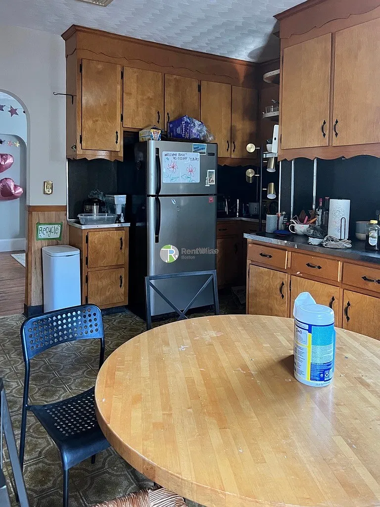 5 bed, 1.5 bath, $7,000 — Photo 3