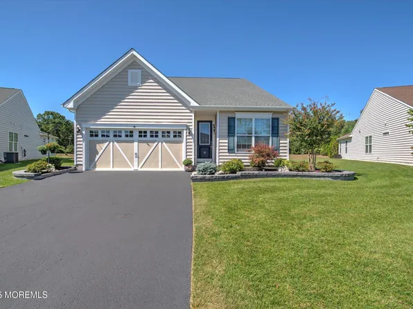 12 Banquet Court, Howell, NJ 07731