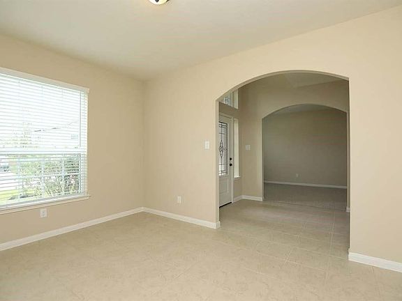 4th image of 21202 Sunshine Meadow Dr