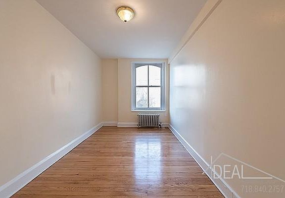 3rd image of 24 Joralemon St #3