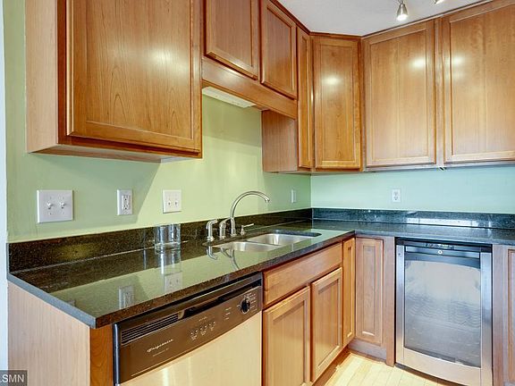 4th image of 2700 W 44th St APT 416