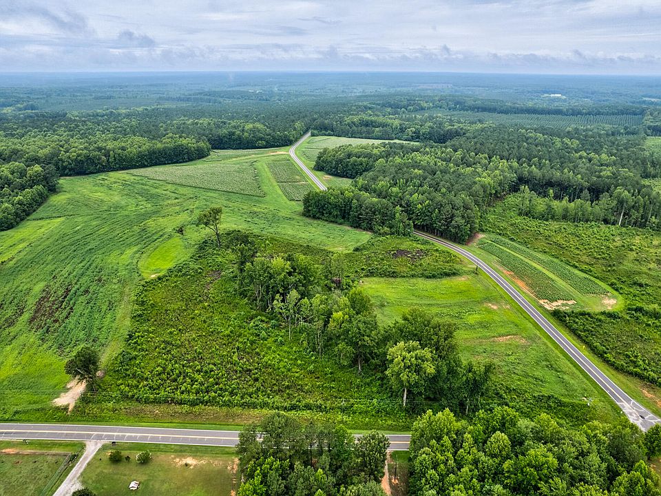 2nd image of 7 Murray Loop Rd