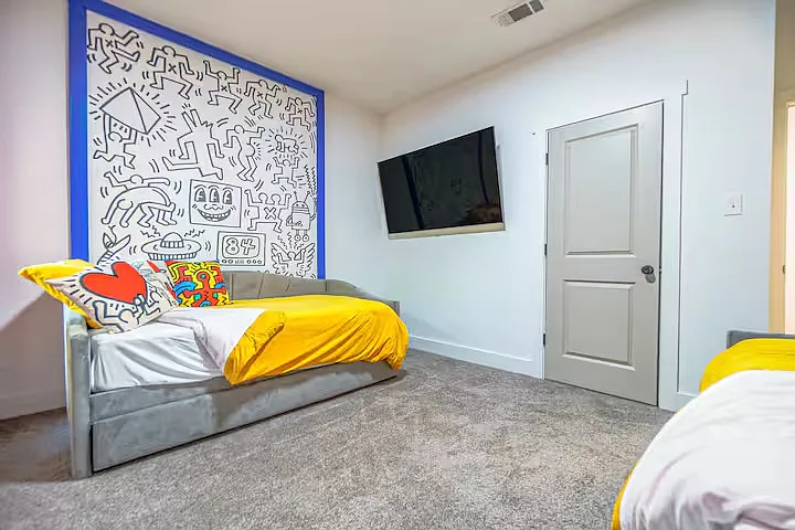 1702 Netherwood Ave — Photo 15