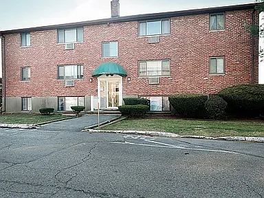 2 bed, 675 sqft, $2,400 — Photo 4