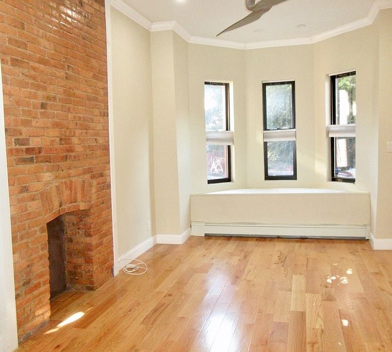 1st image of 539 Throop Ave APT 1