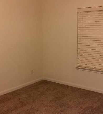 5th image of 2306 Breezy Dr