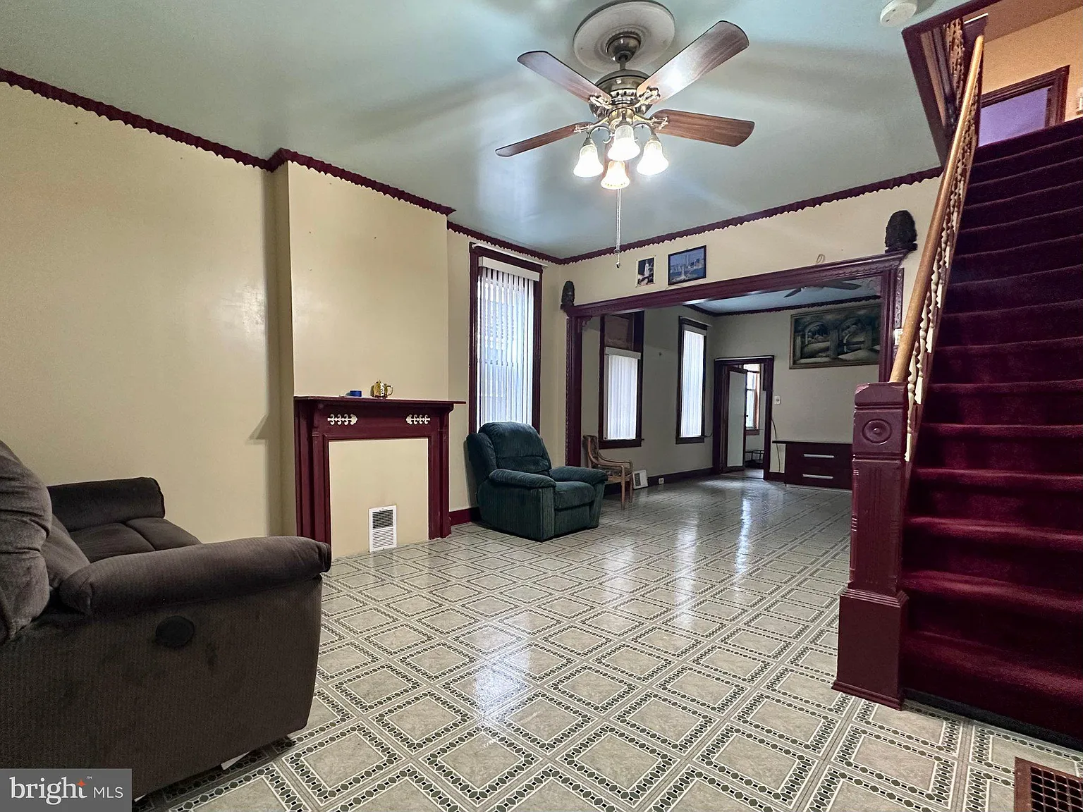3 bed, 2.0 bath, 1350 sqft, $1,500 — Photo 2