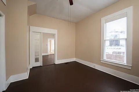 5th image of 622 W Russell Pl APT 1
