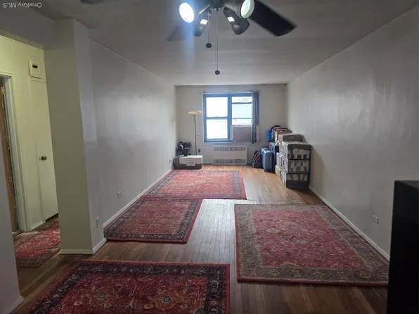 86-70 Francis Lewis Blvd #A55, Queens Village, NY 11427