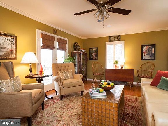 4th image of 119 Oak Knoll Cir