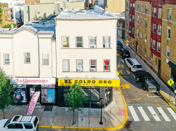 4312 Kennedy Boulevard image 1 of 1