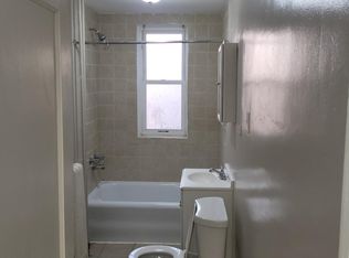 82 Carroll St #10, Poughkeepsie, NY 12601