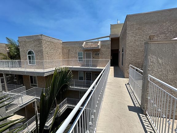 5th image of 5252 Orange Ave