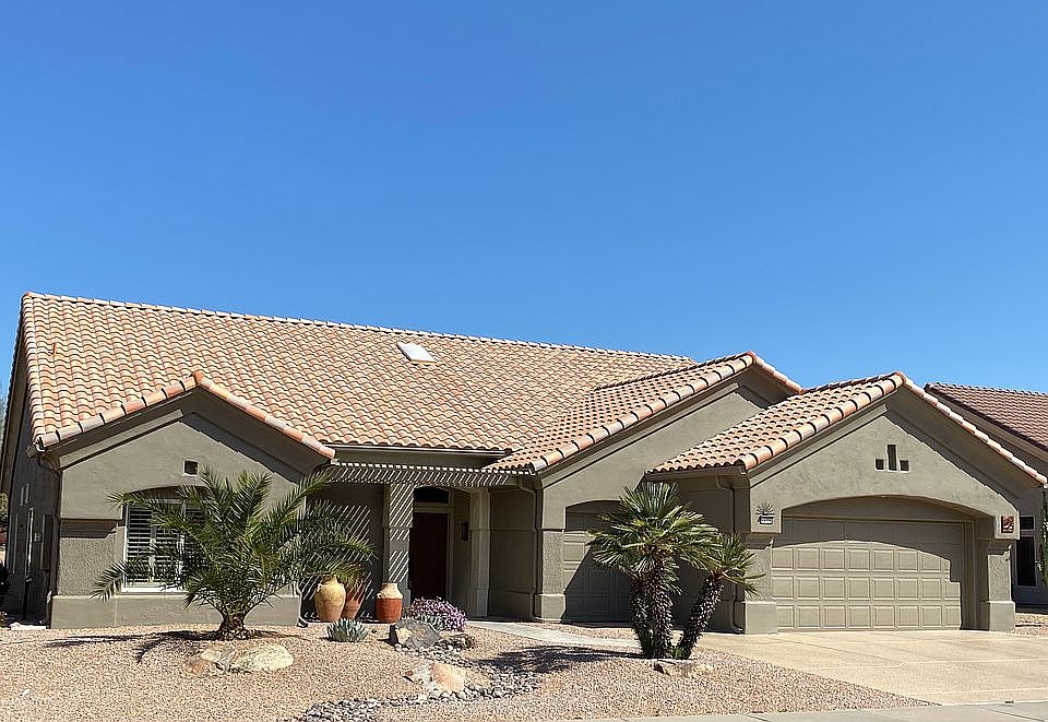 Great curb appeal!