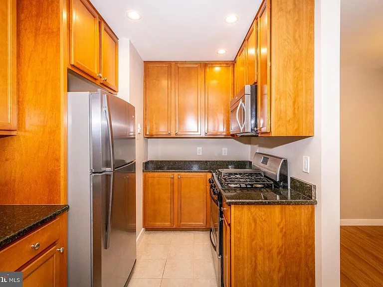 9 Silverwood Cir #11 — Photo 7