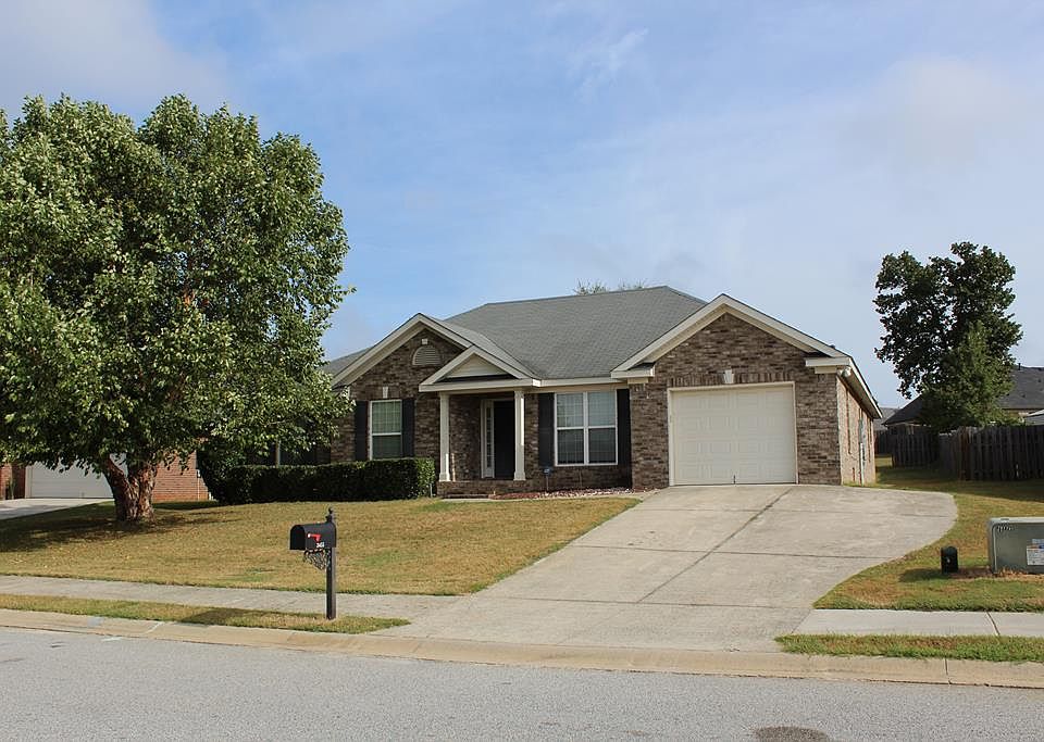1st image of 3455 Essex Pl