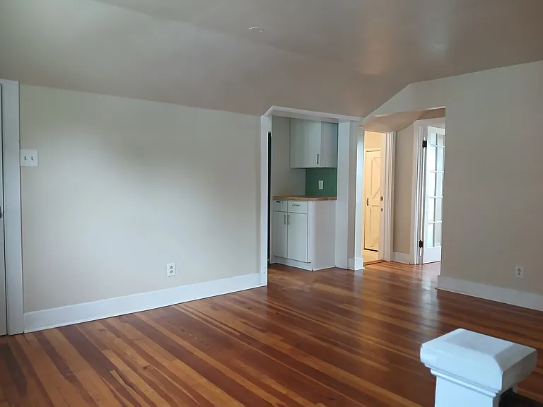 321 Marshall St #2 — Photo 2
